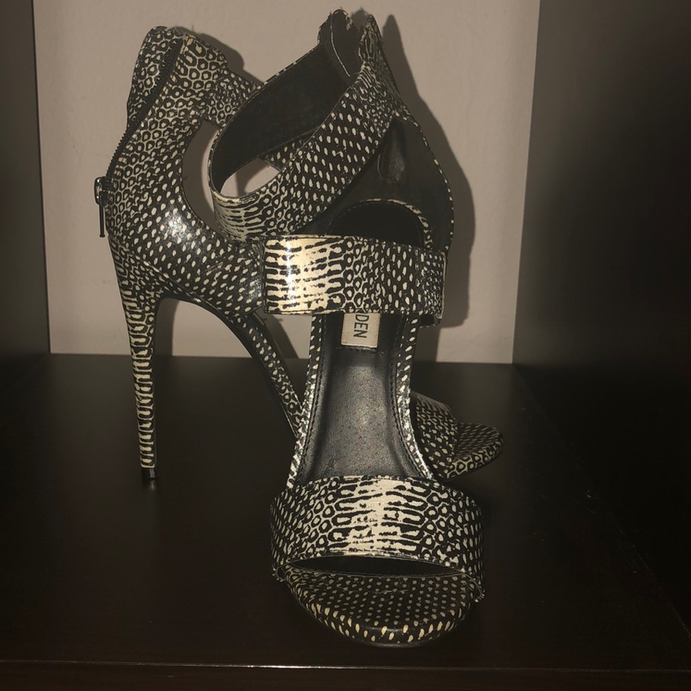 Brand new Steve Madden pumps